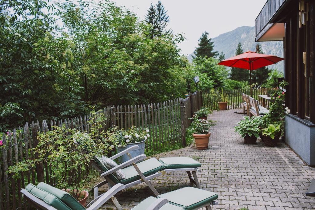 Dreimaederlhaus Am Berg Apartment Pfronten Exterior photo